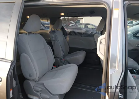 2020 Toyota Sienna Le from USA, damaged, VIN 5TDKZ3DC8LS023676